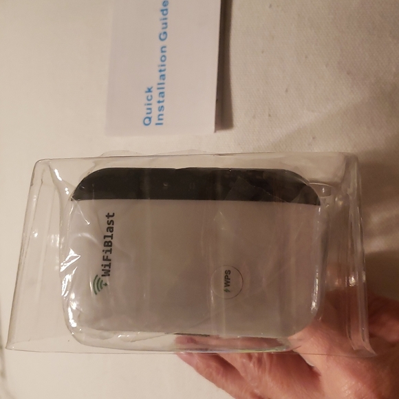 Mini WiFi Repeater - Picture 5 of 5